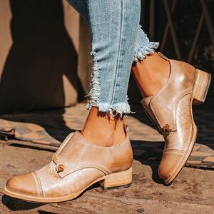 Freebird by Steven Tan Leather Flats